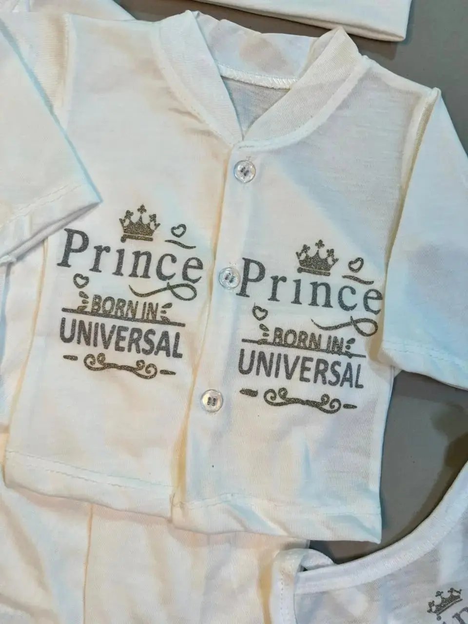Luxury Newborn Baby Gift Set – Prince Born in Universal | 5-Piece Cotton Essentials