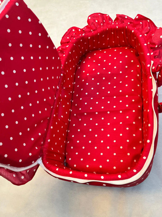 Portable Baby Carry Bed β Soft & Comfortable Newborn Sleeping Nest (0β12 Months) - Little Flower