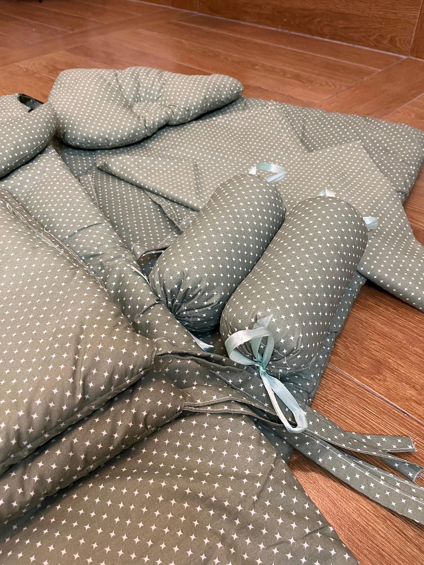 Baby Cot Bedding Set – 10-Piece Soft Cotton Set with Stars on  Green  (0–3 Years) Little Flower