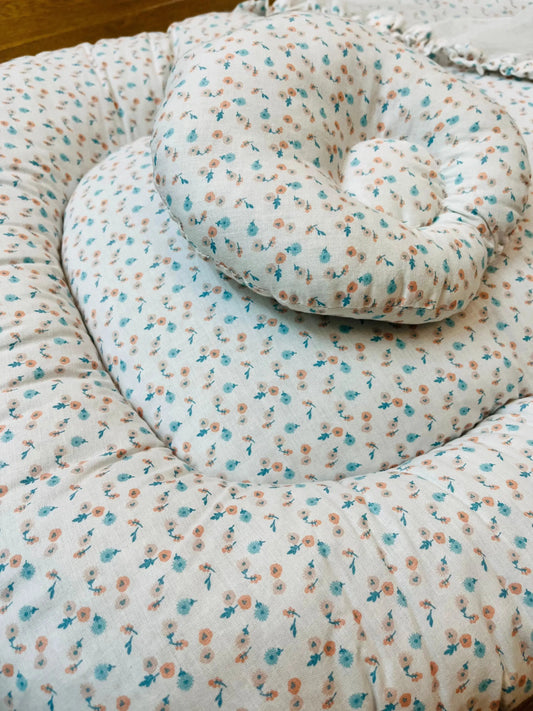 Baby Bed with Net with Pillow – (0–2 Year) | sky-blue and Pink small flowers on white Little Flower