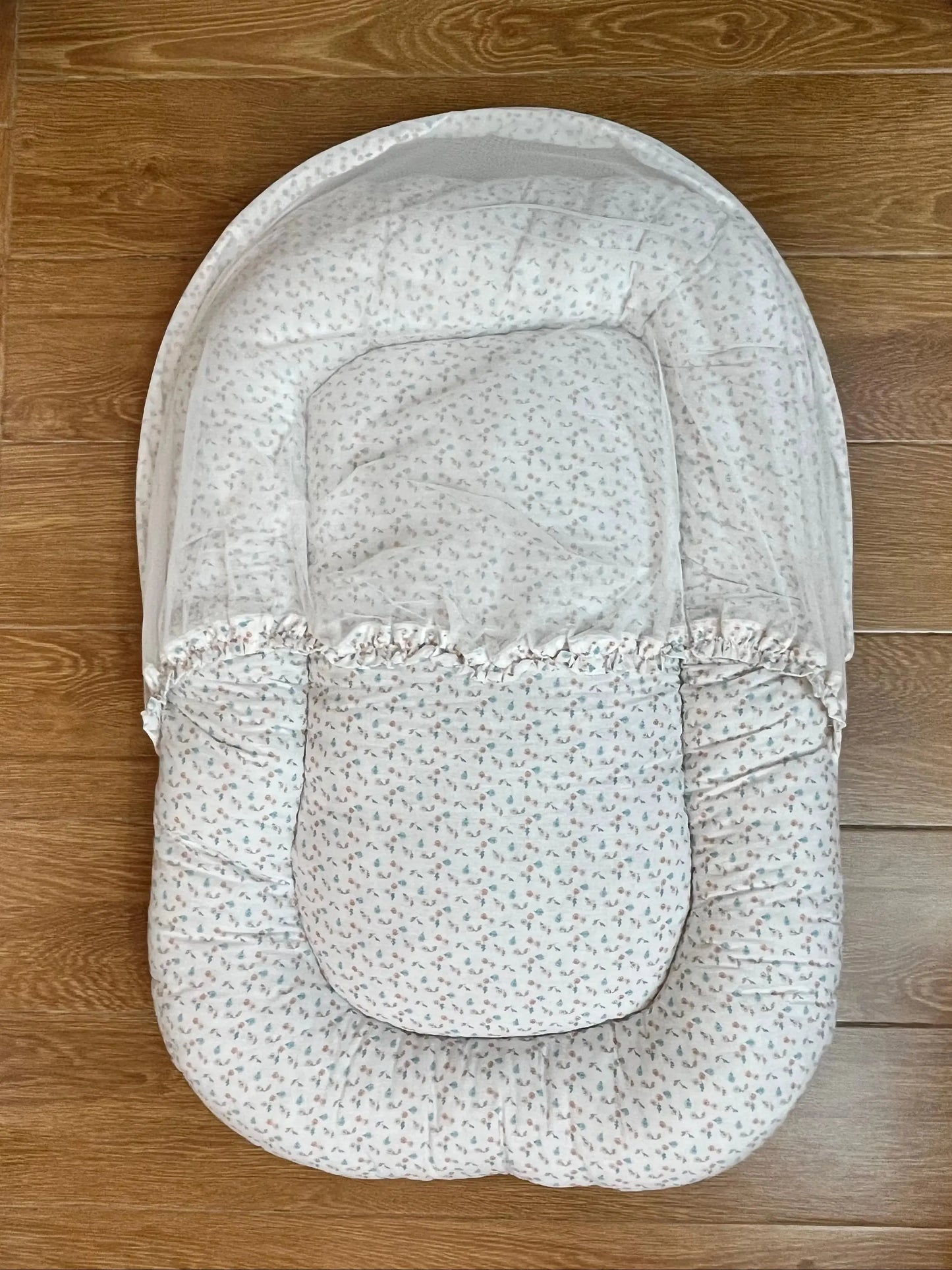 Baby Bed with Net with Pillow – (0–2 Year) | sky-blue and Pink small flowers on white Little Flower