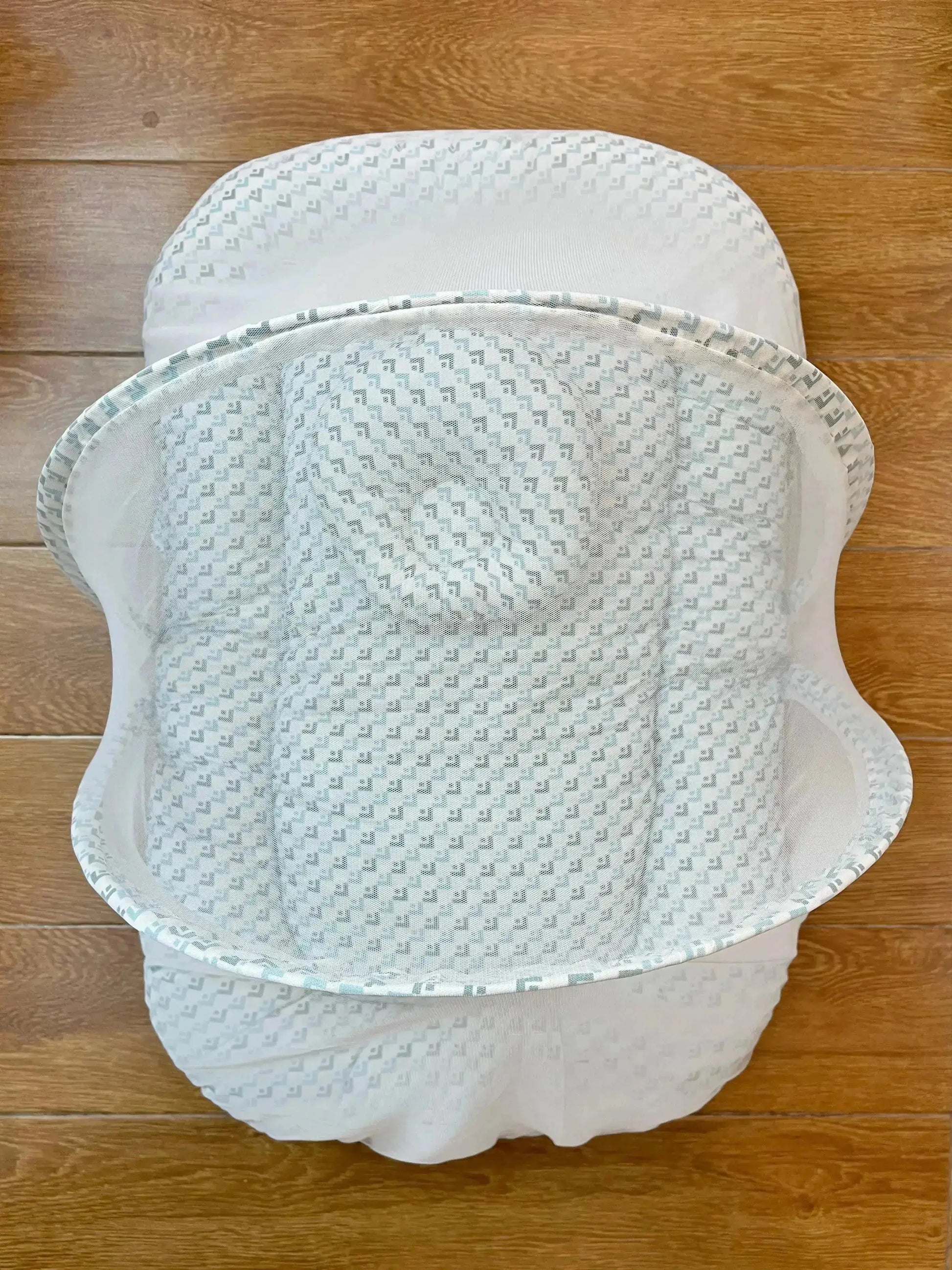 Baby Bed with Net with Pillow – (0–2 Year) | Light and Dark Green pattern on White Little Flower