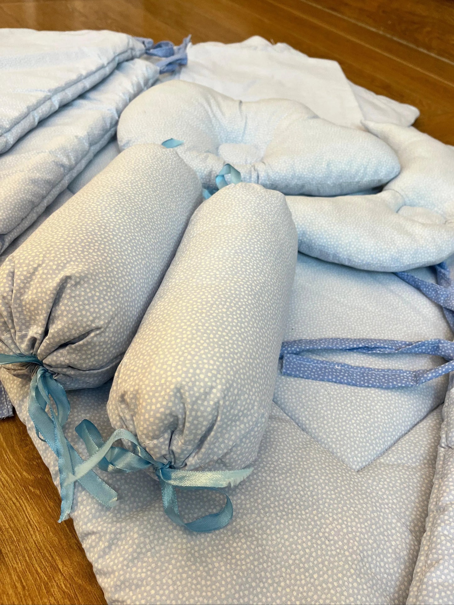 Baby Cot Bedding Set – 10PC Soft Cotton Bedding with White Dots on Blue | Newborn to 3 Years Little Flower