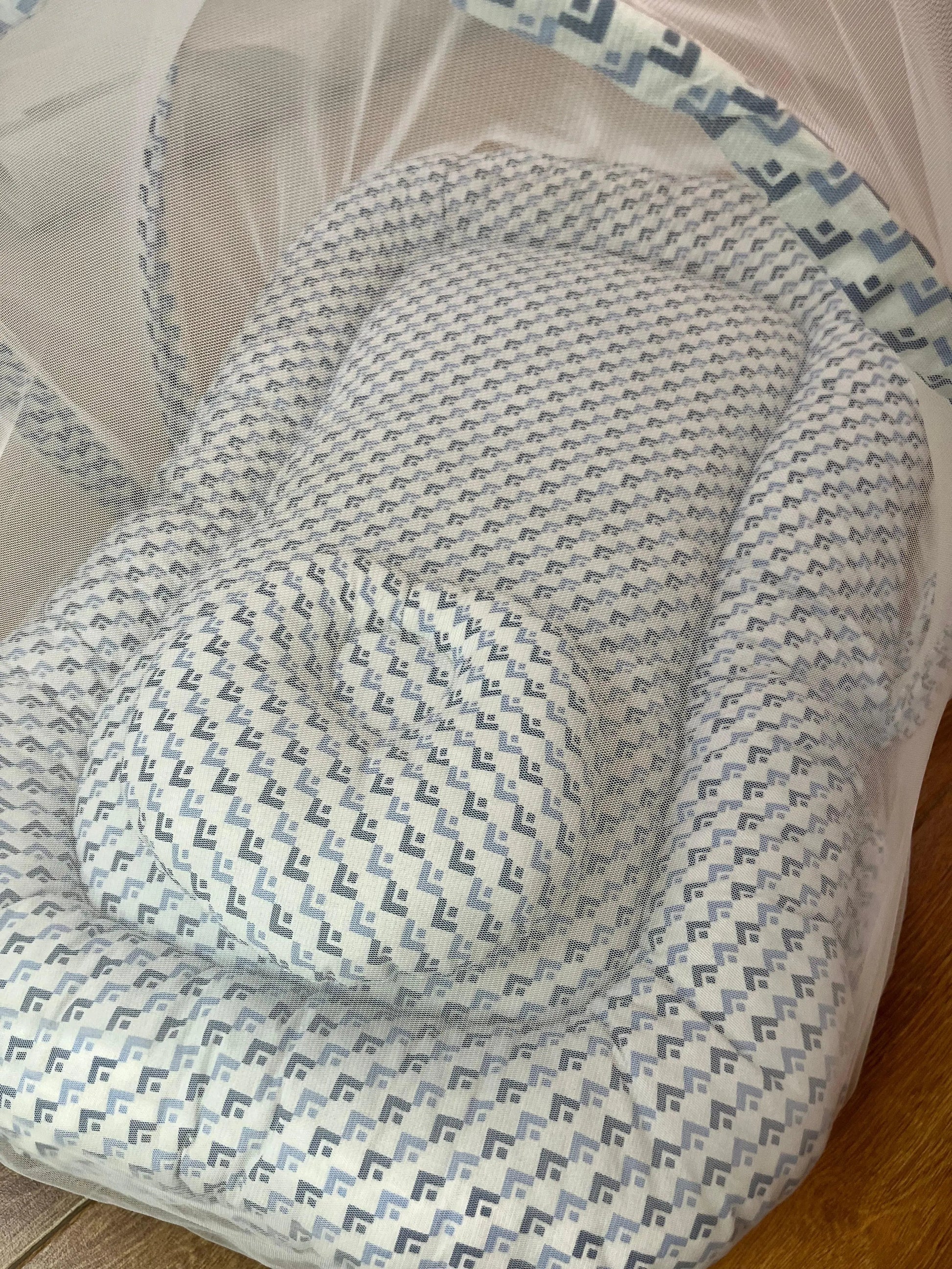 Baby Bed with Net with Pillow – (0–2 Year) | Light and Dark Blue pattern on White Little Flower