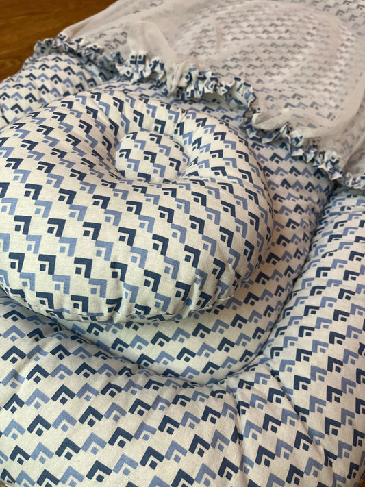 Baby Bed with Net with Pillow – (0–2 Year) | Light and Dark Blue pattern on White Little Flower