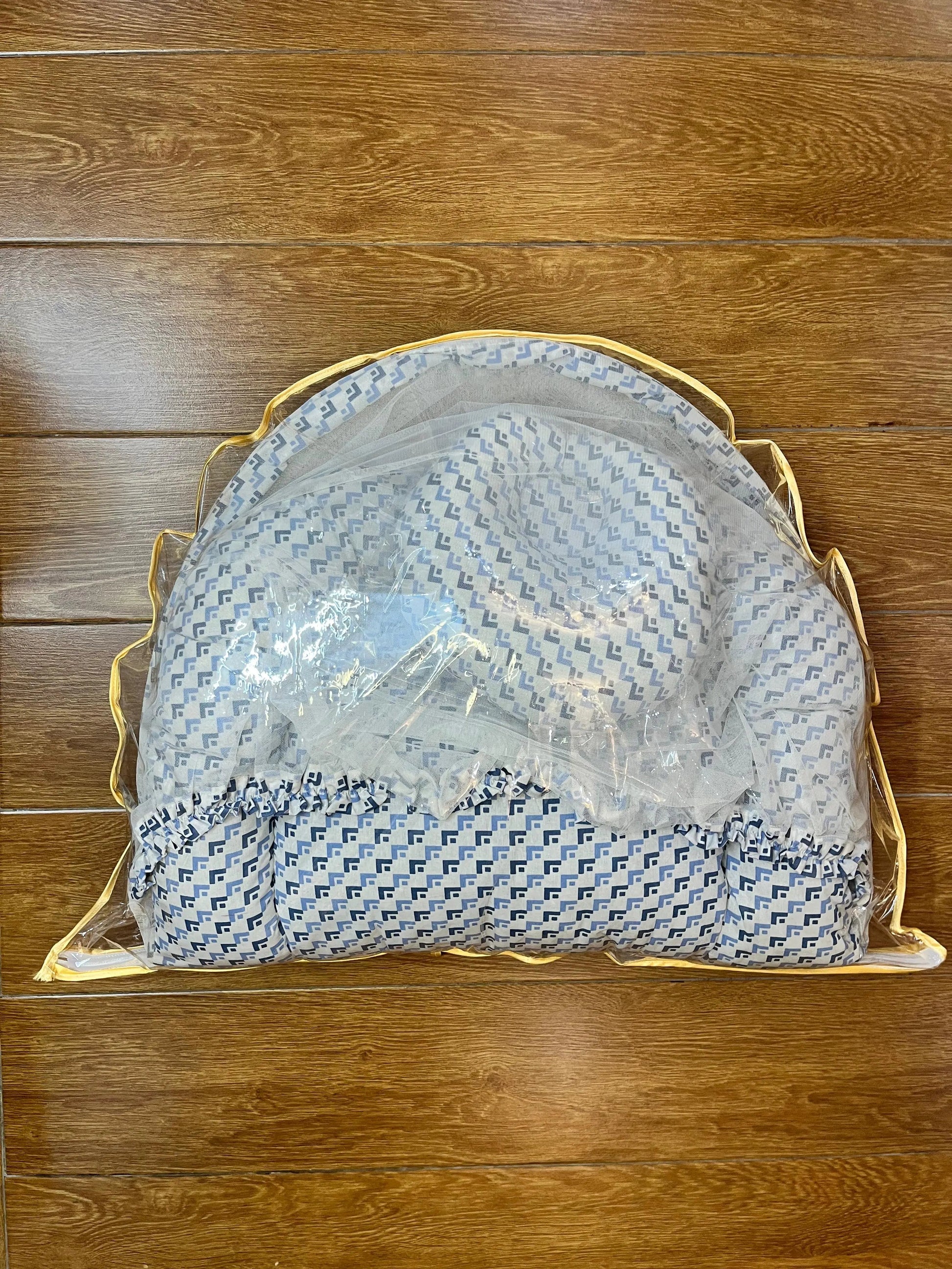 Baby Bed with Net with Pillow – (0–2 Year) | Light and Dark Blue pattern on White Little Flower