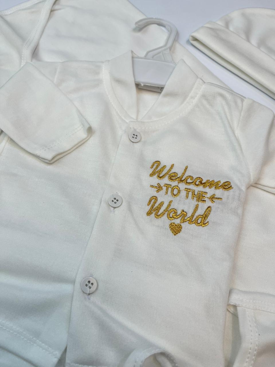 Welcome to the World – White Bear Print 5-Piece Newborn Baby Clothing Set | Soft Cotton Outfit for 0–6 Months