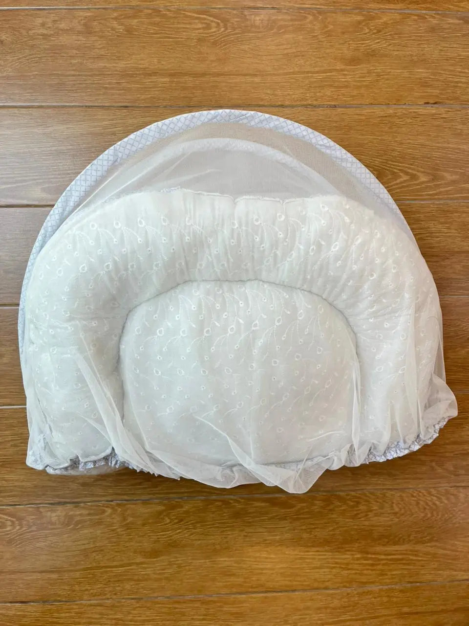 Baby Net Bed With Pillow | Blue white box chicken