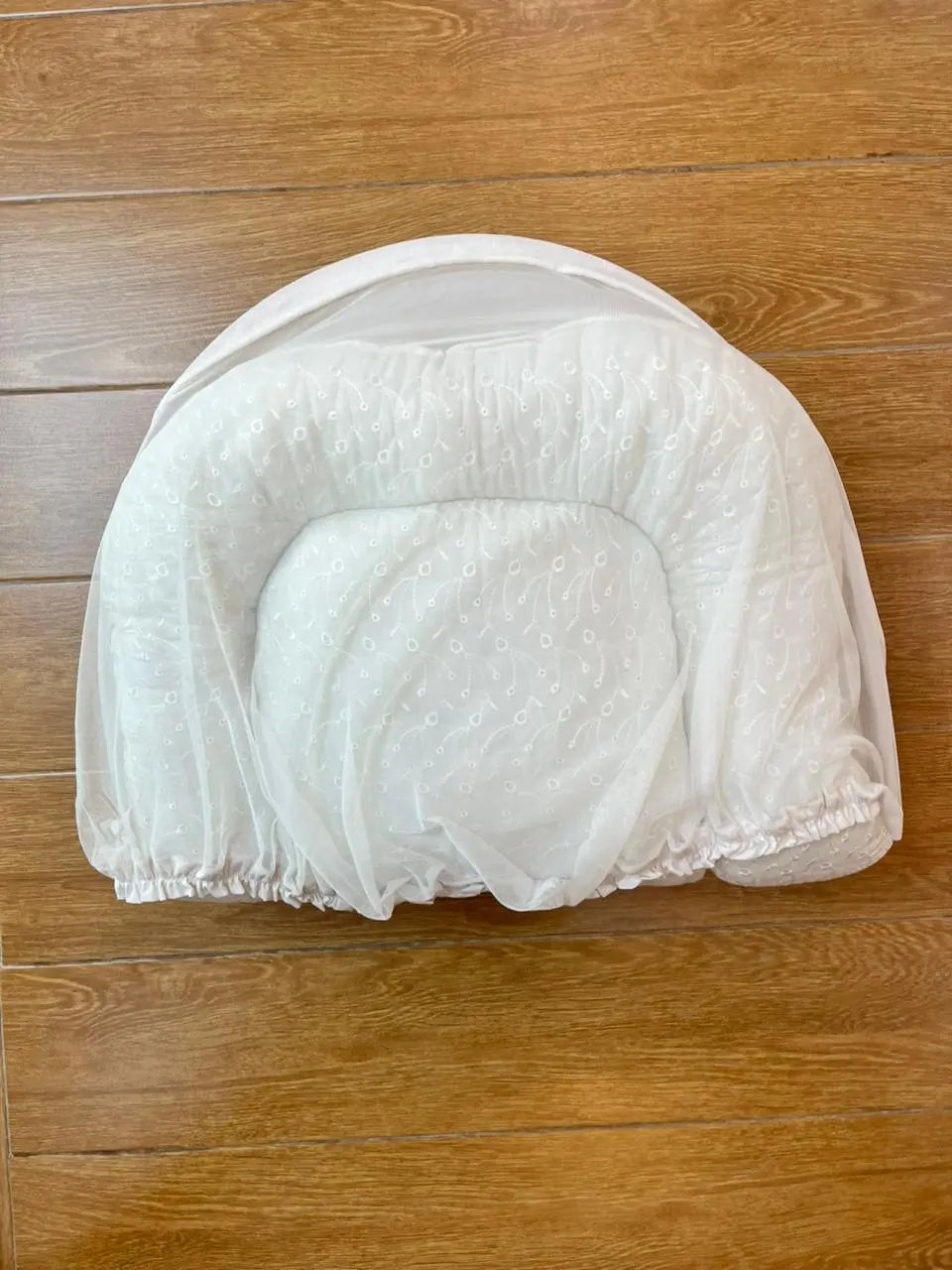 Baby Net Bed With Pillow | White Chicken