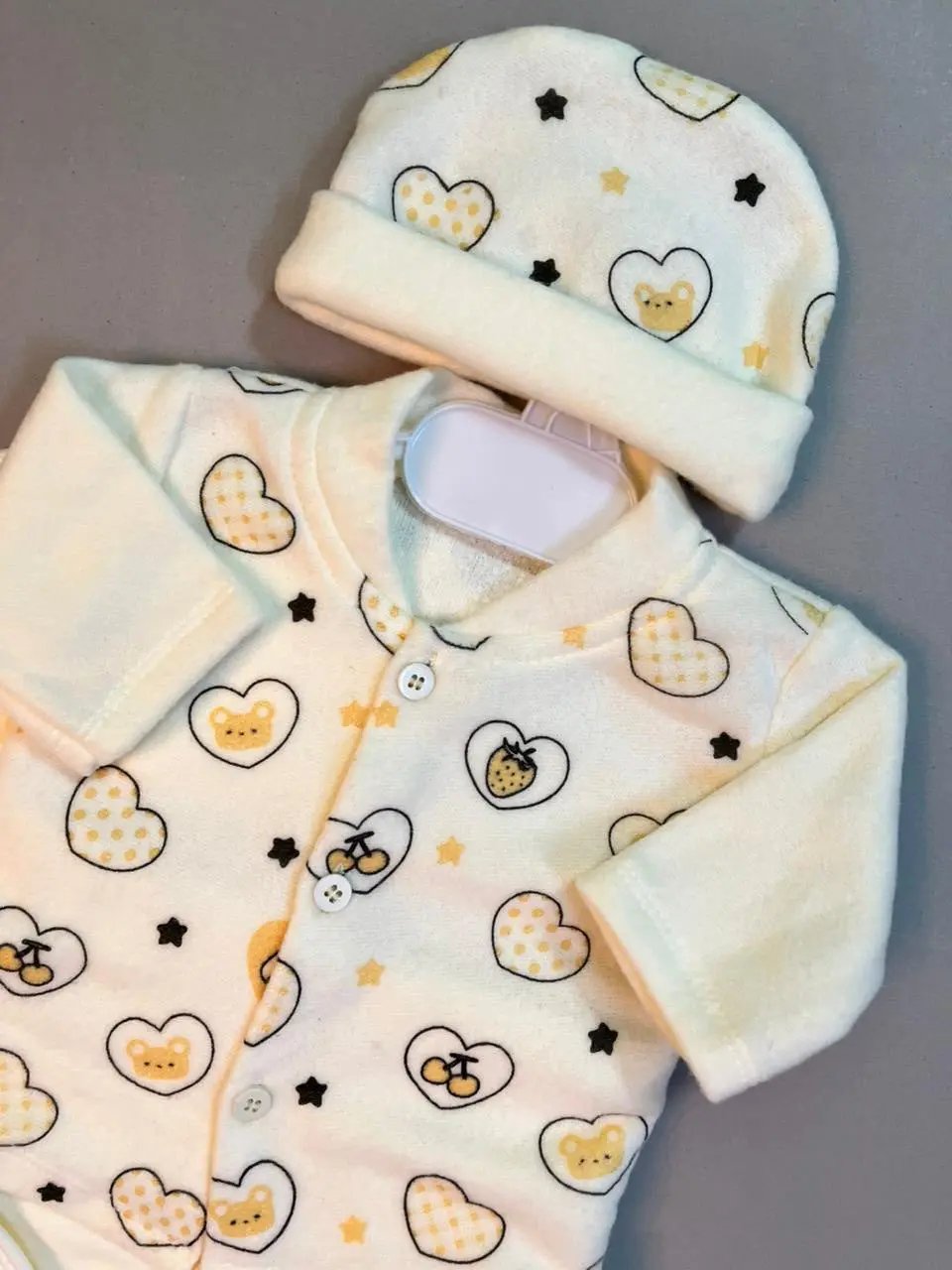 Newborn Baby Gift Set – Yellow Bear Print | 7-Piece Cotton Essentials for Babies