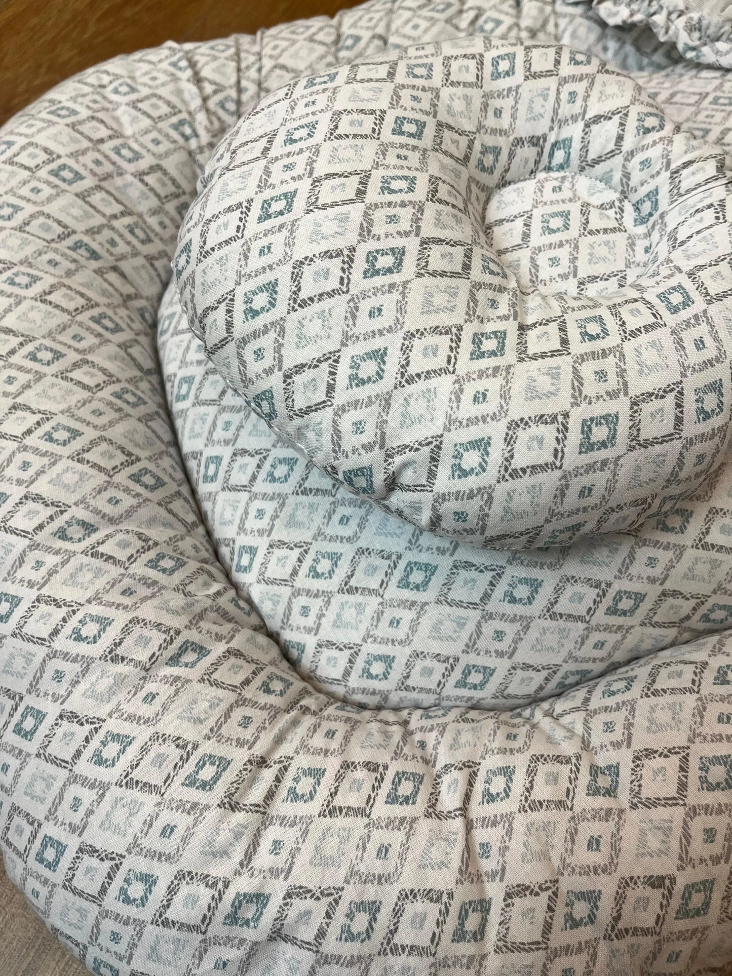 Baby Net Bed With Pillow | Green and Maroon small boxes on white