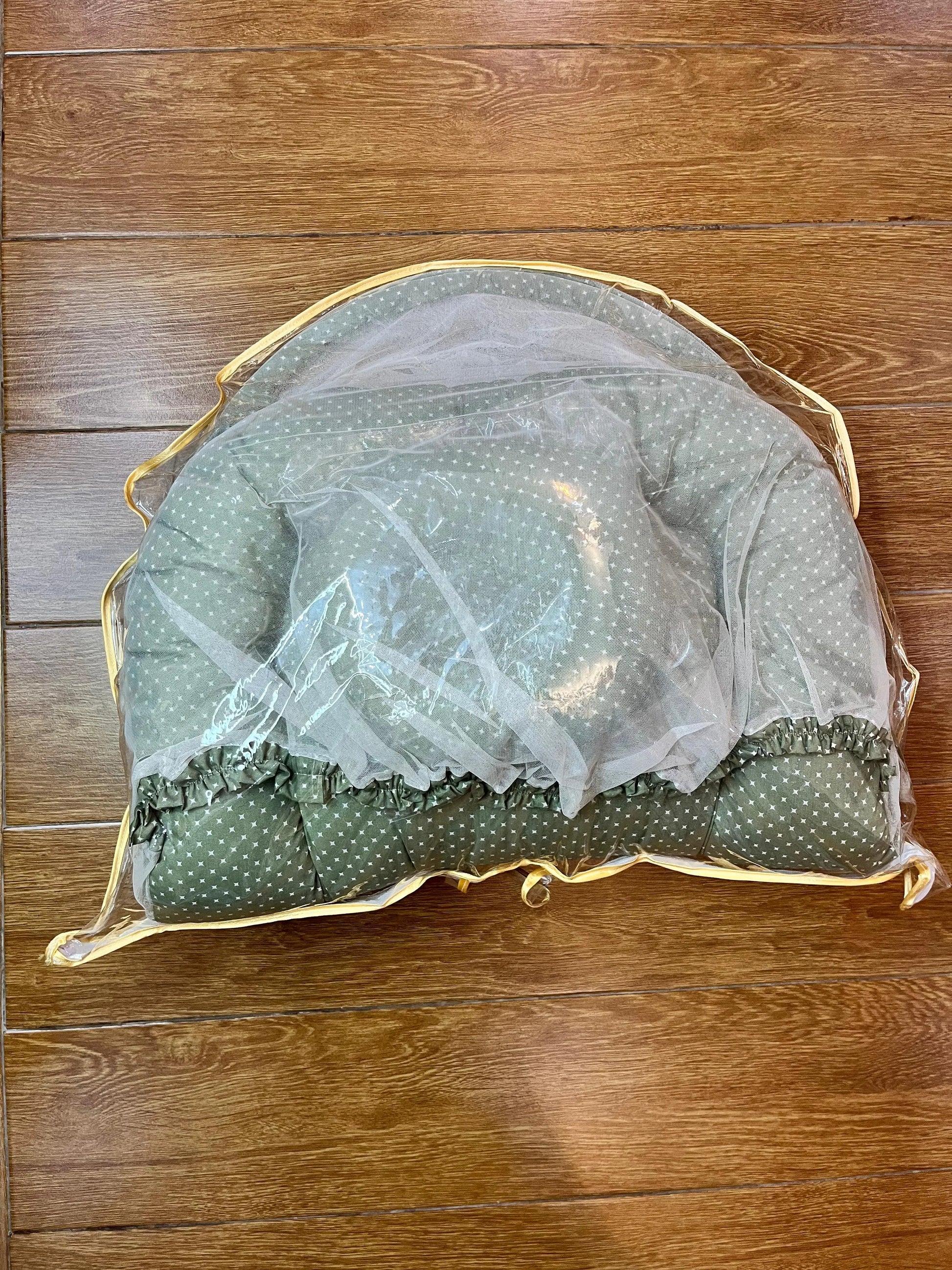 Baby Bed with Net with Pillow – (0–2 Year) | Star on Green Little Flower