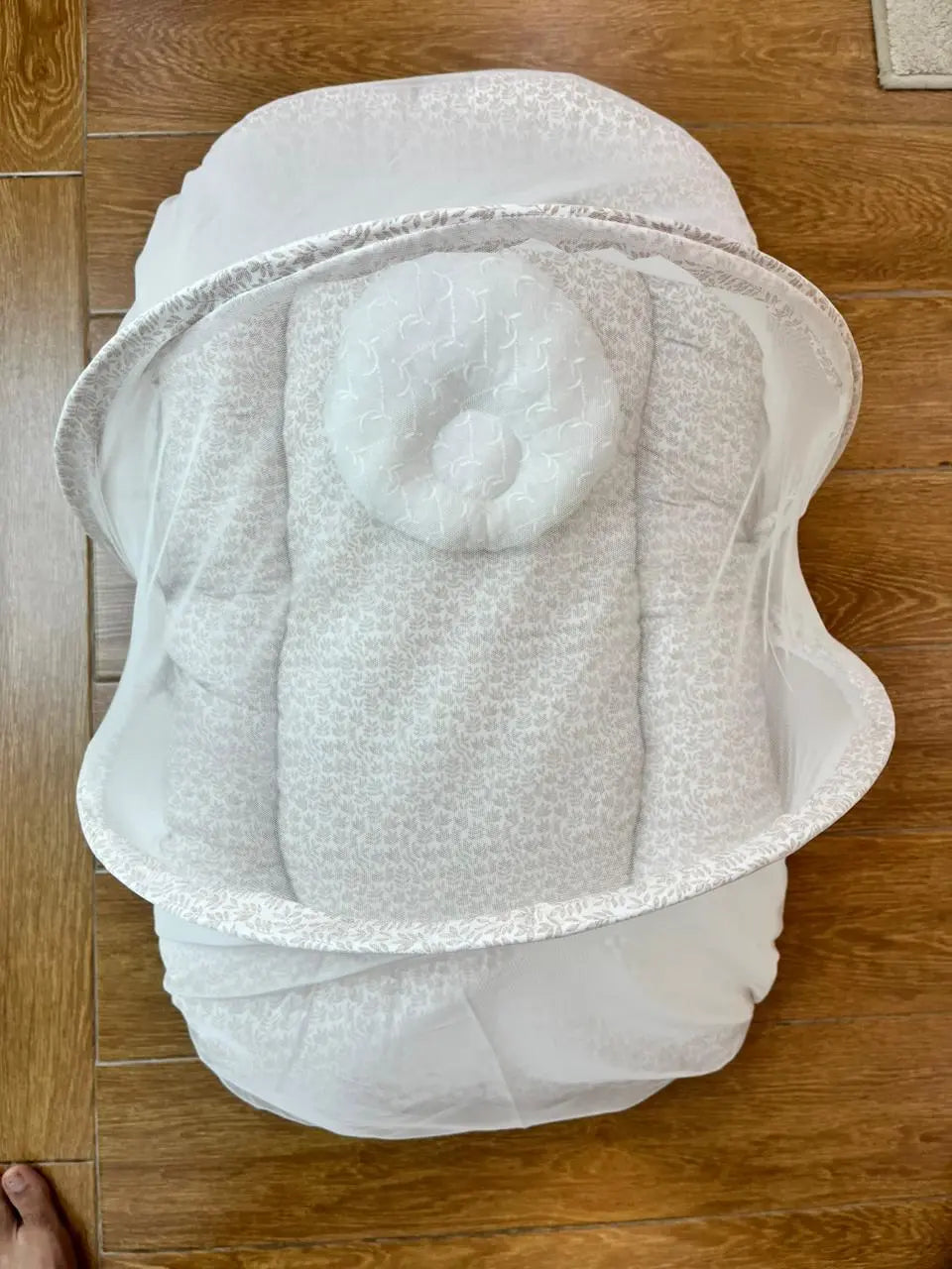 Baby Net Bed With Pillow | Brown leaves with white chicken