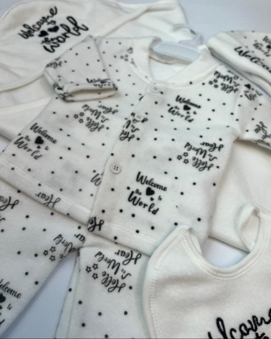Welcome to the World – Black Print - 5-Piece Newborn Baby Clothing Set | Soft Cotton Outfit for 0–6 Months