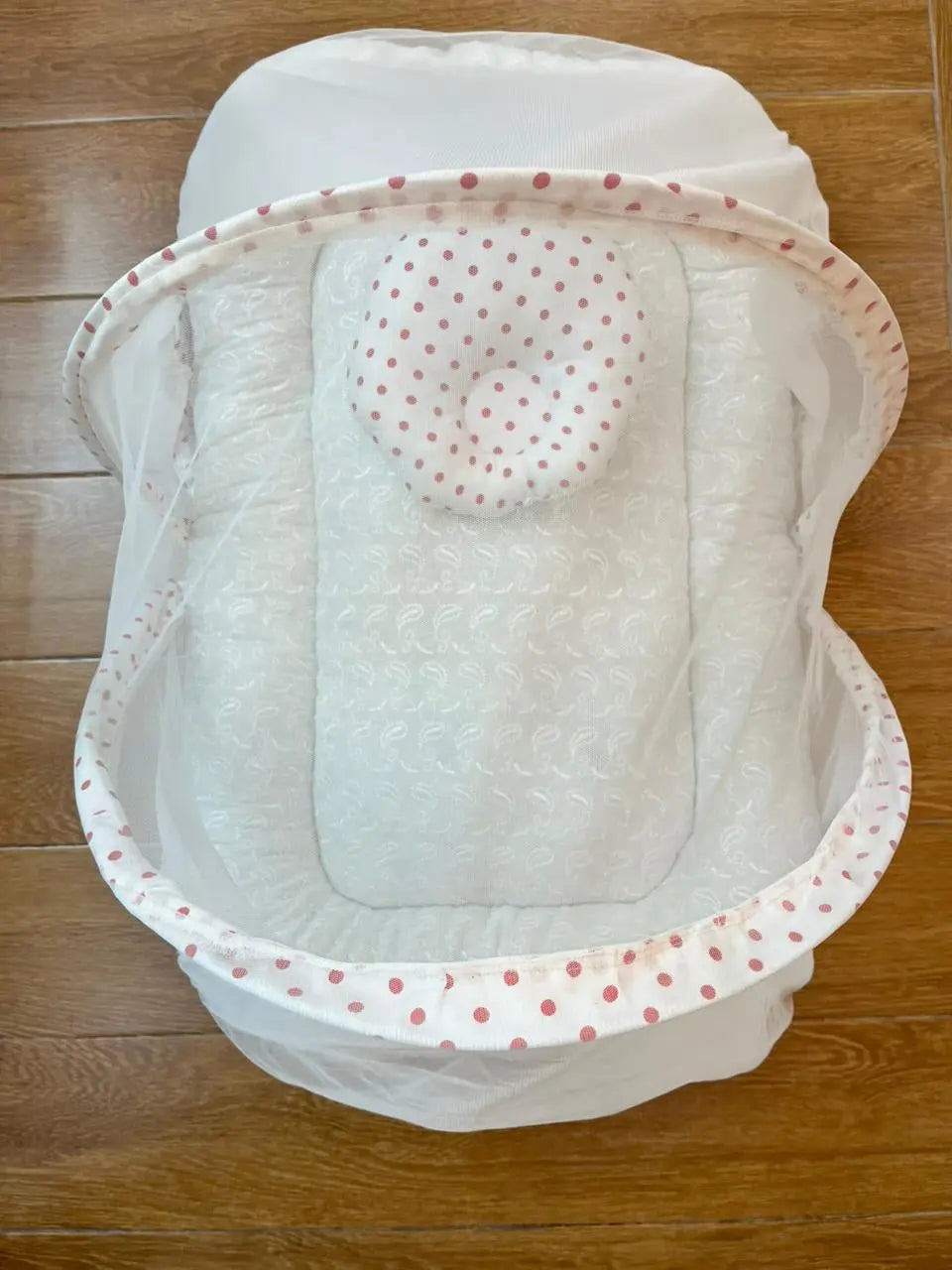 Baby Net Bed With Pillow | Red Dots Chicken