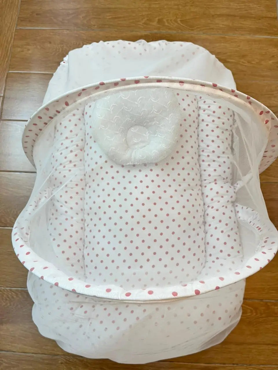 Baby Net Bed With Pillow | Red Dots Chicken