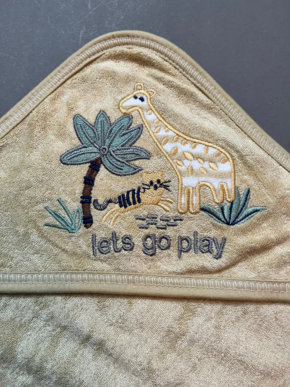 Soft Baby Hooded Towel – Gentle Cotton Fabric, Perfect for Newborn Bath Time (0–2 Years)