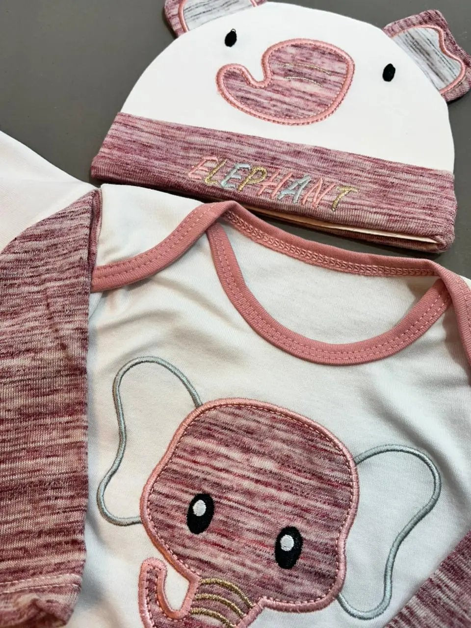 Baby Elephant Clothing Set – 6-Piece Soft Cotton Outfit for Newborn (0–12 months)