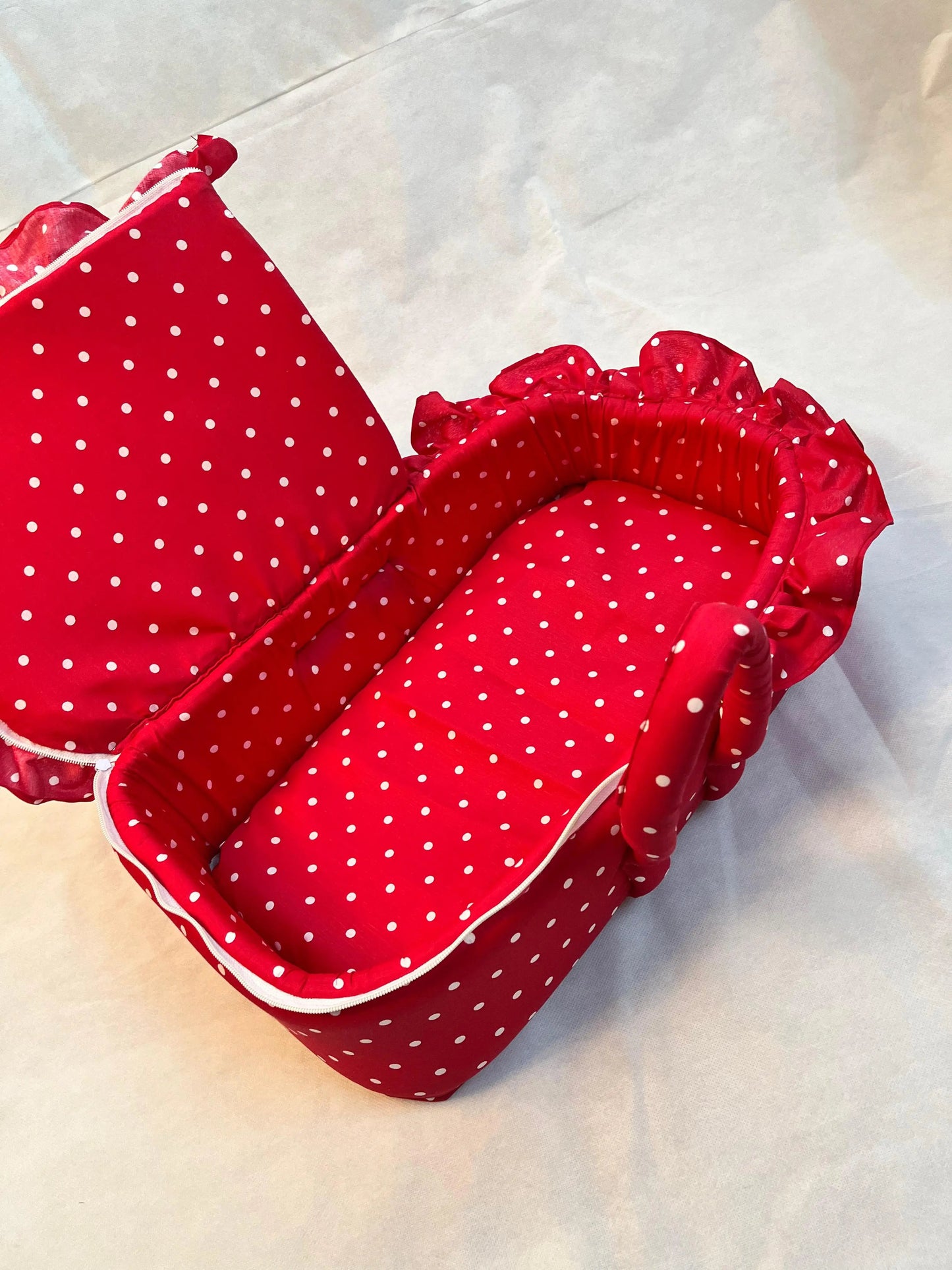 Portable Baby Carry Bed – Soft & Comfortable Newborn Sleeping Nest (0–12 Months)