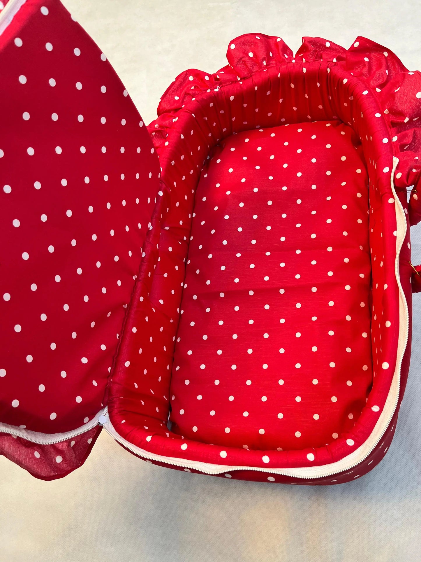 Portable Baby Carry Bed – Soft & Comfortable Newborn Sleeping Nest (0–12 Months)