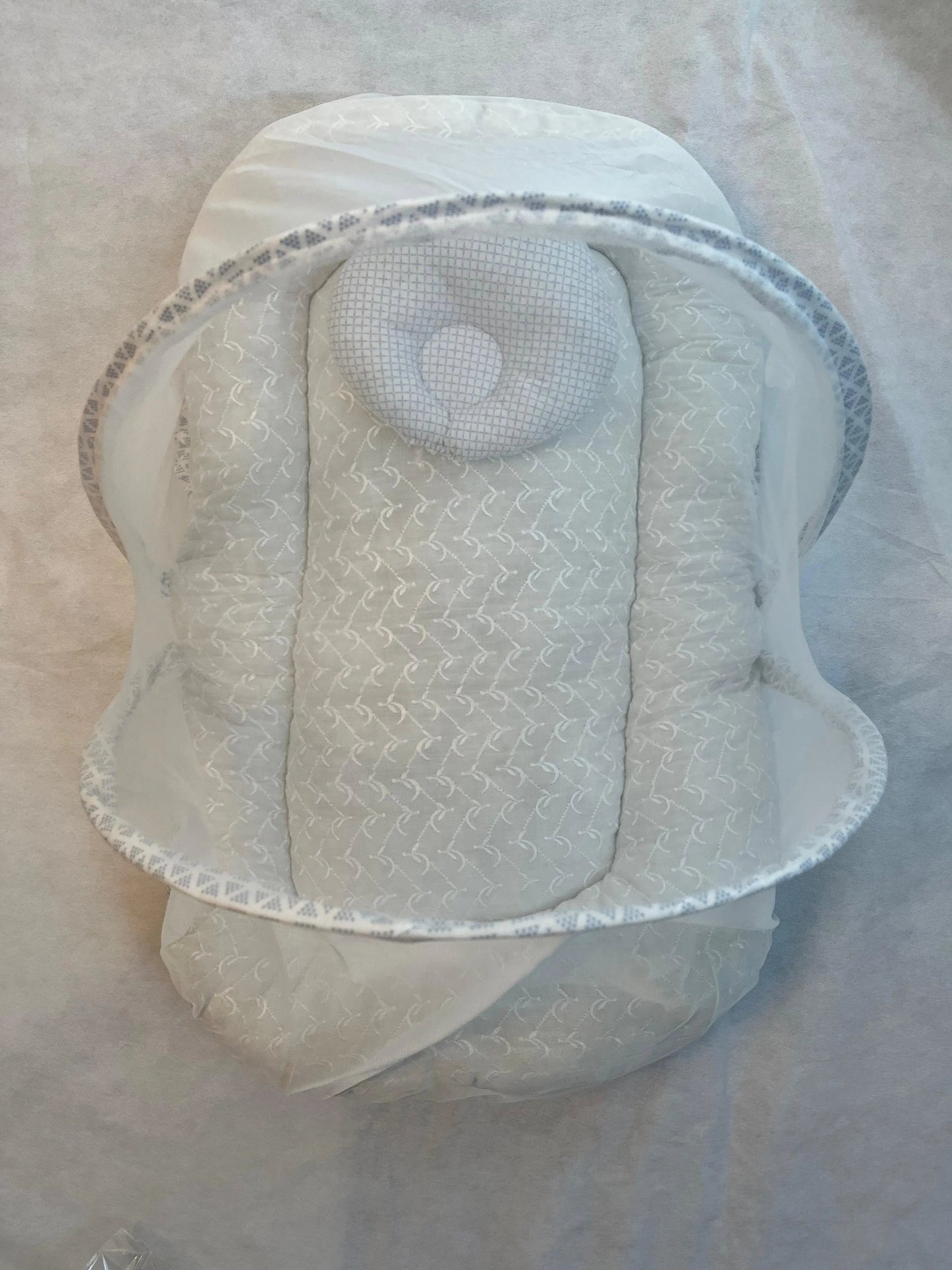Baby Net Bed With Pillow | Blue white box chicken
