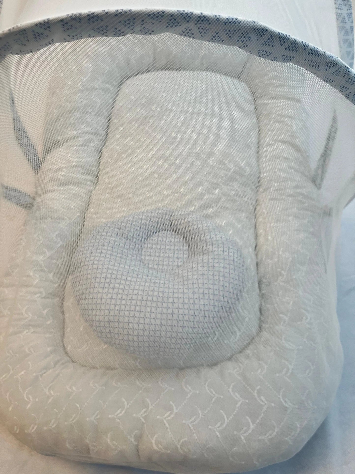 Baby Net Bed With Pillow | Blue white box chicken