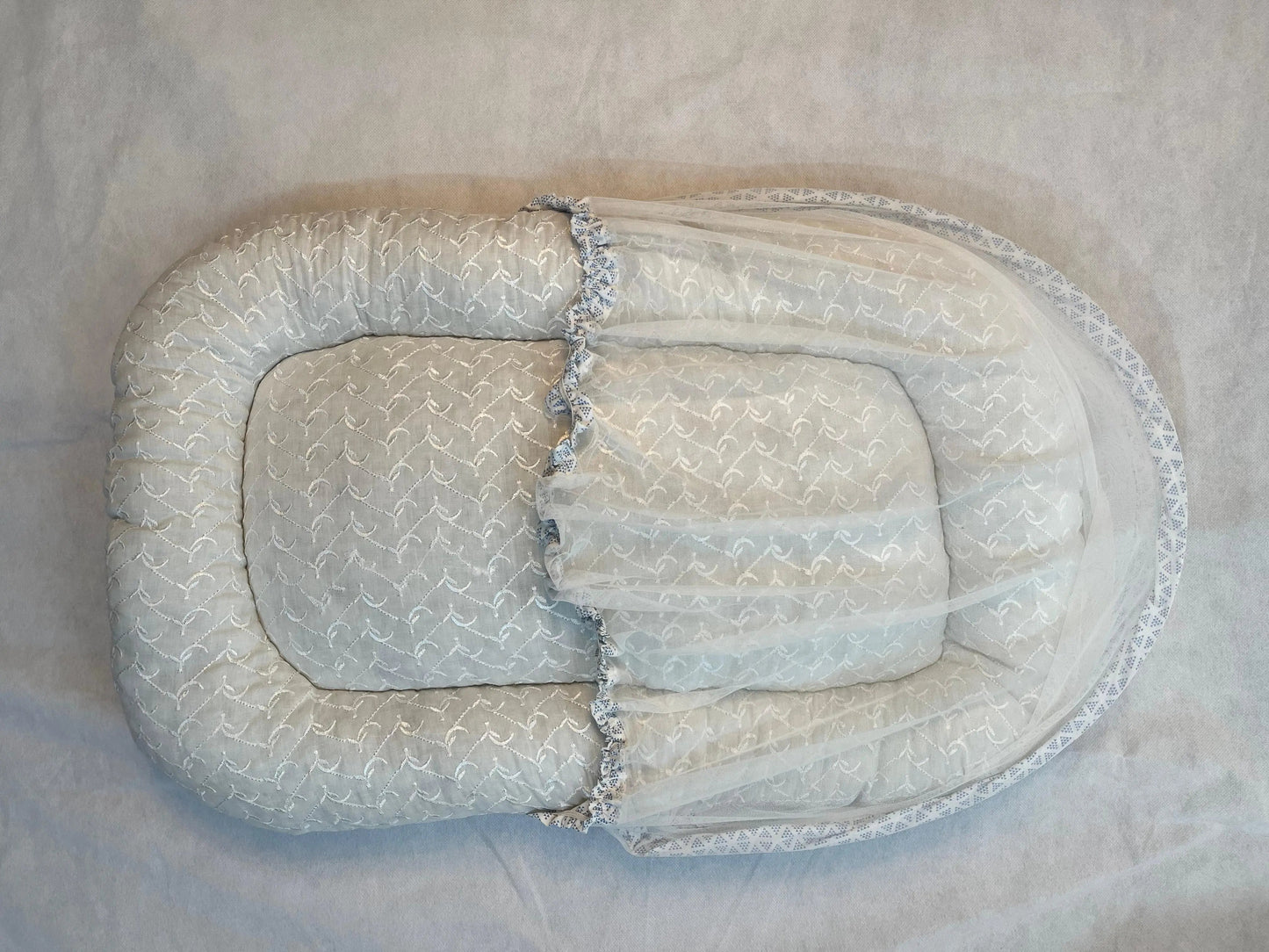 Baby Net Bed With Pillow | Blue white box chicken