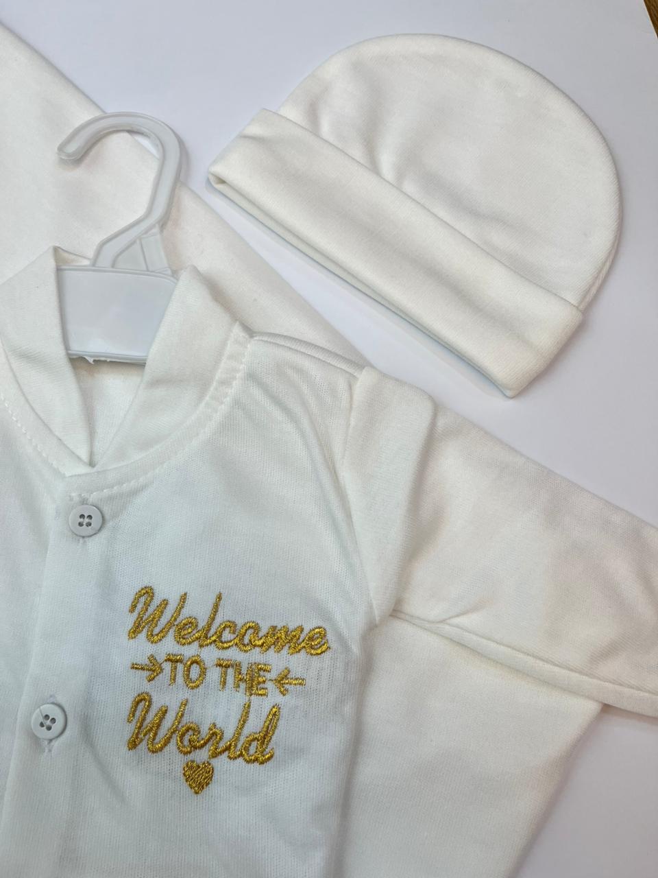 Welcome to the World – White Bear Print 5-Piece Newborn Baby Clothing Set | Soft Cotton Outfit for 0–6 Months